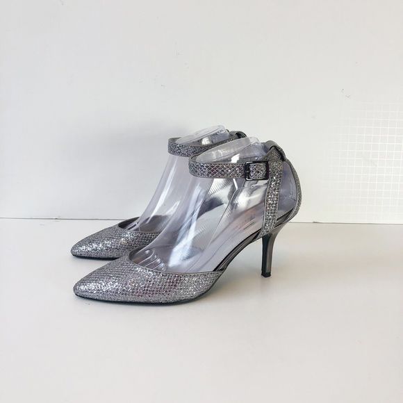 Marc Fisher Metallic Glitter Ankle Strap Pumps Heels Silver Pointed Toe Size 8.5 - Picture 11 of 13